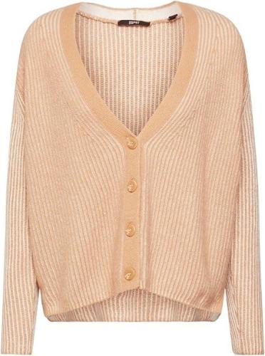 Фото Кардиган на пуговицах женский