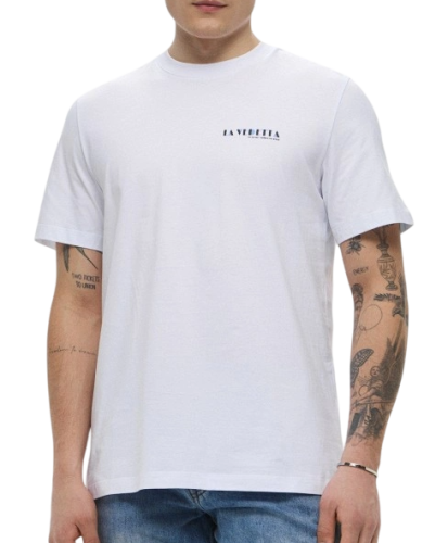 Фото Футболка с принтом на спине мужская