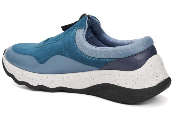 Кроссовки из кожи женские / Голубой / 40