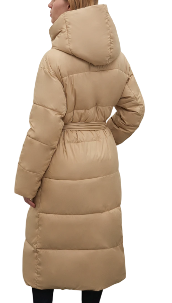 Стеганое утепленное пальто с поясом / Бежевый / 50