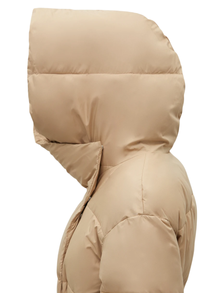 Стеганое утепленное пальто с поясом / Бежевый / 50