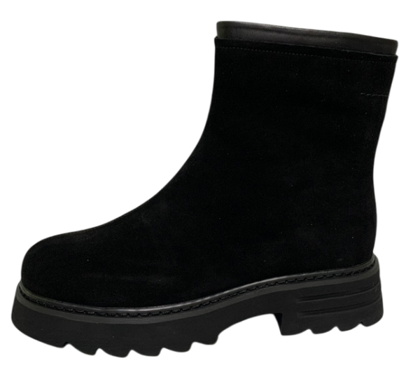 Ботинки кожаные женские / Черный / 38