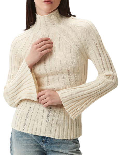 Джемпер фактурной вязки женский / Молочный / 44