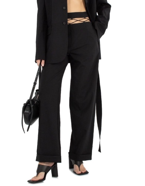 Брюки женские из костюмной шерсти / Черный / 46