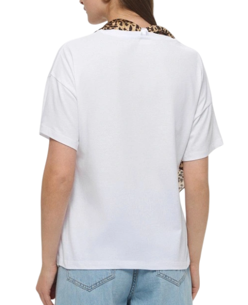 Футболка с V-образным вырезом женская / Белый / 40